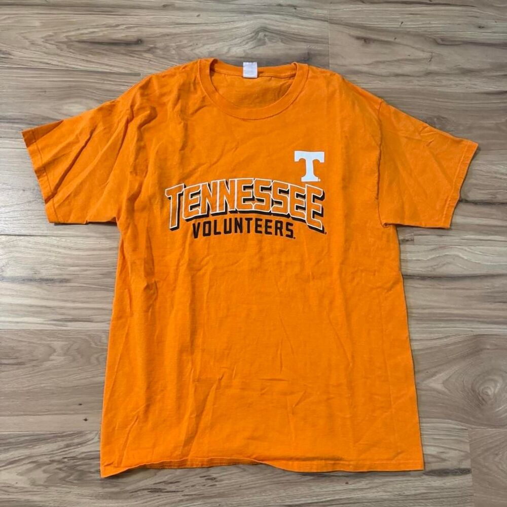 Orange Tennessee Volunteers college sports graphic tee size large